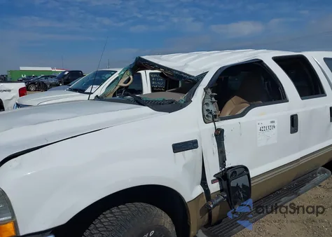 2000 Ford F-250 Lariat/Xl/Xlt from USA, damaged, VIN 1FTNW21F4YEC82578